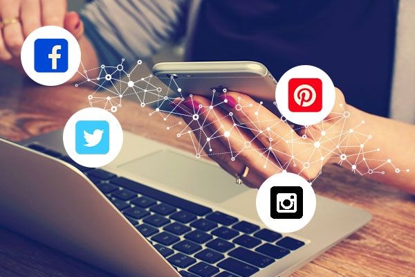Community management blue2i agence-referencement-web-community-management-blue2i